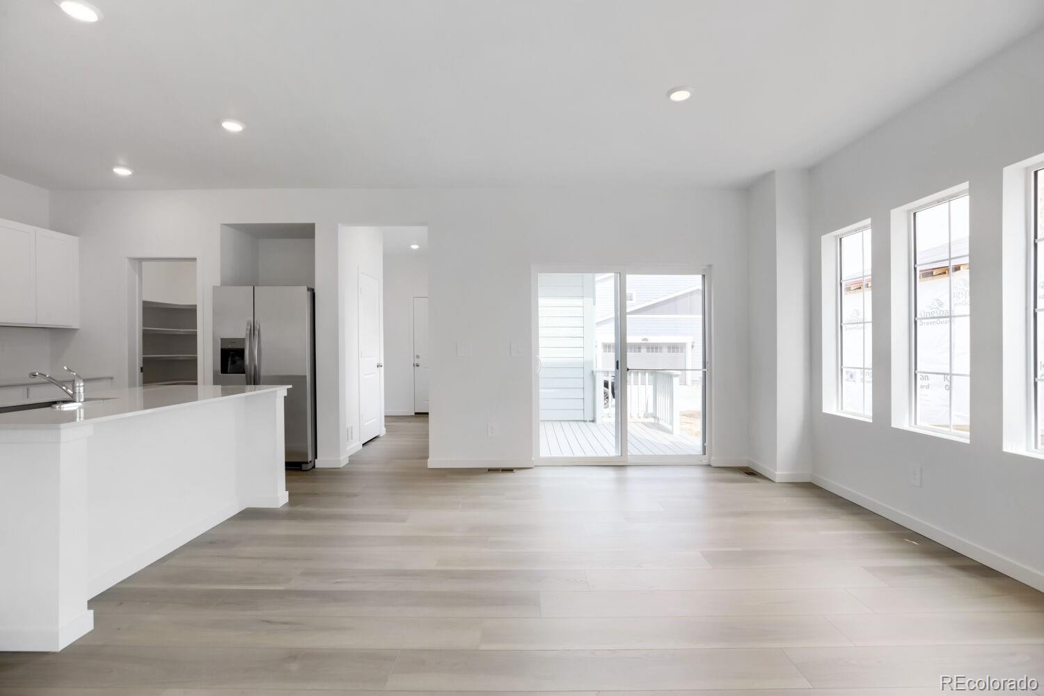 MLS Image #3 for 15240  clayton street,thornton, Colorado