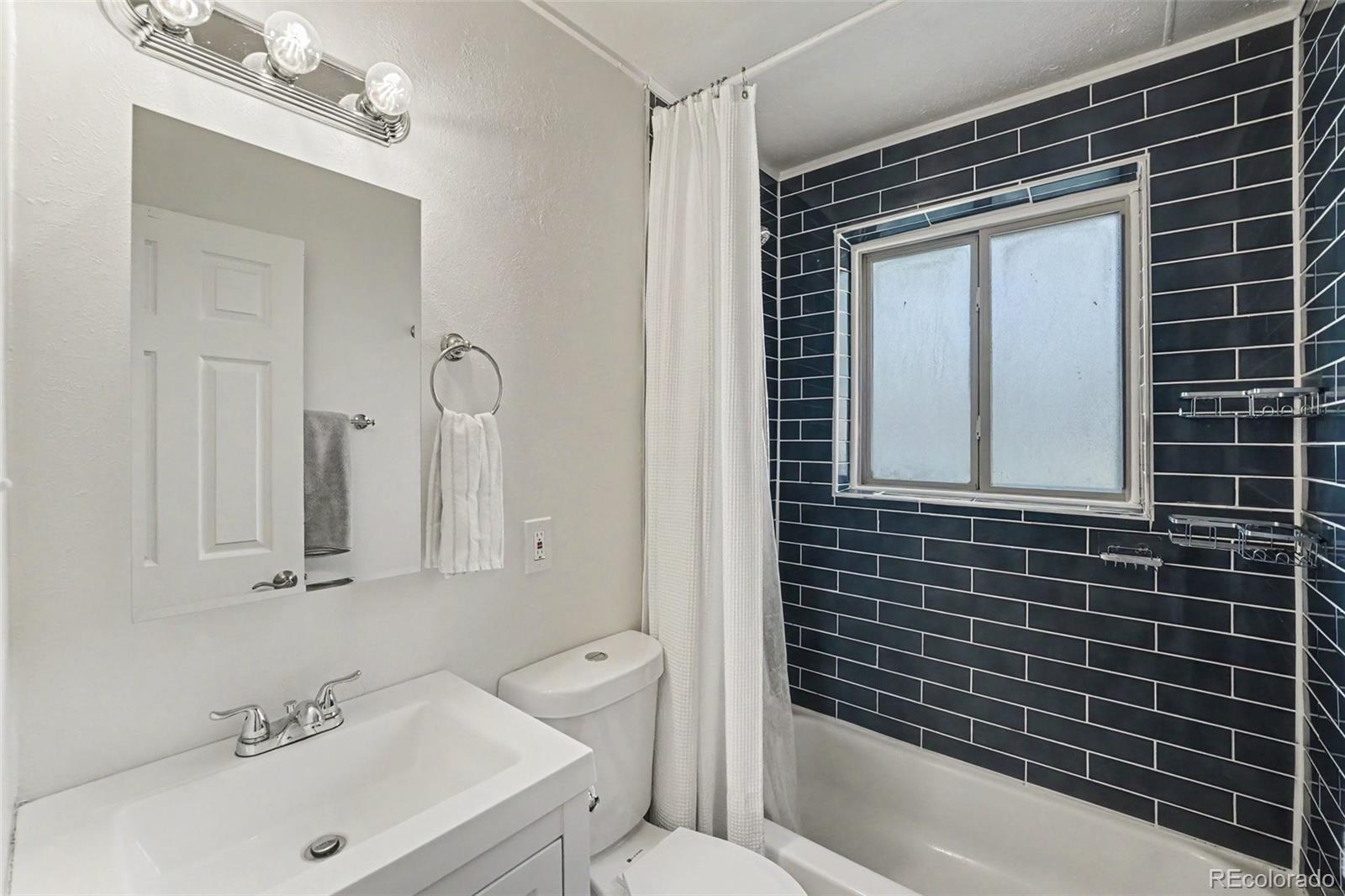 MLS Image #14 for 2290 w center avenue,denver, Colorado