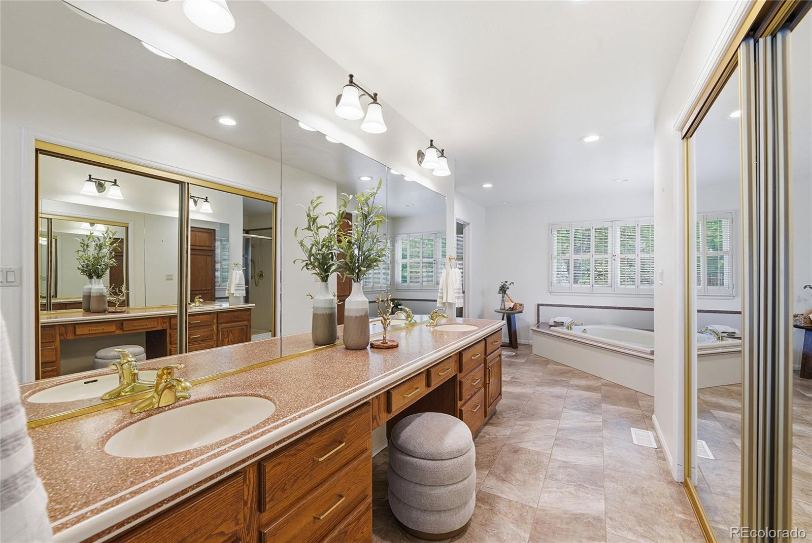 MLS Image #21 for 5923 e irwin place,englewood, Colorado
