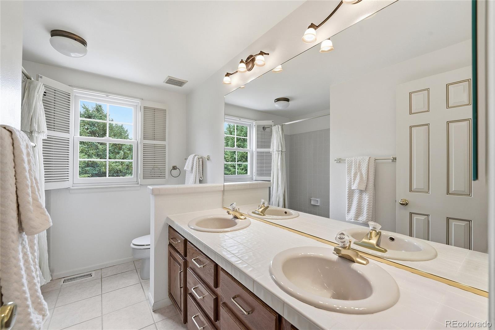 MLS Image #31 for 5923 e irwin place,englewood, Colorado