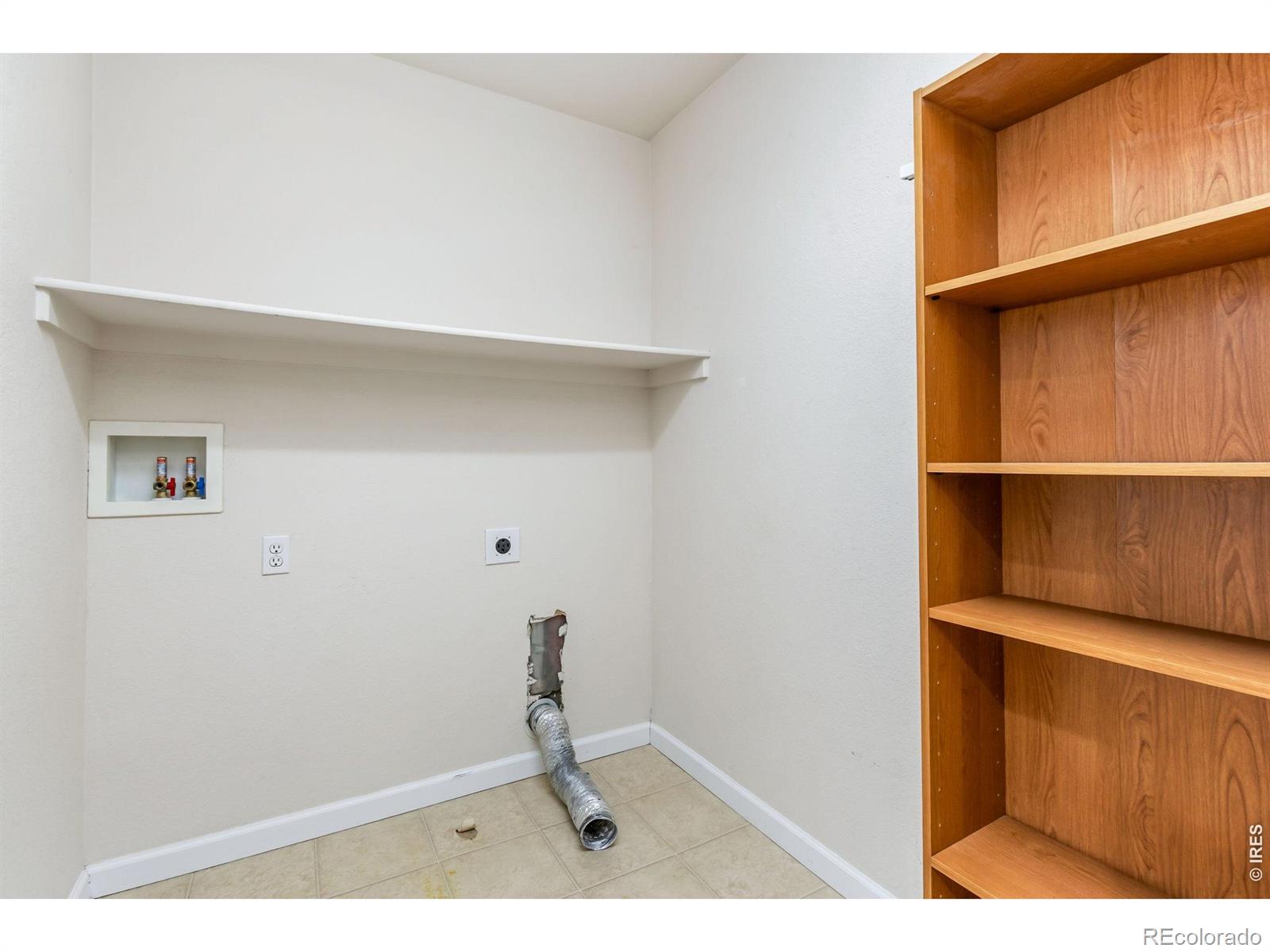 MLS Image #11 for 471  heritage lane,johnstown, Colorado