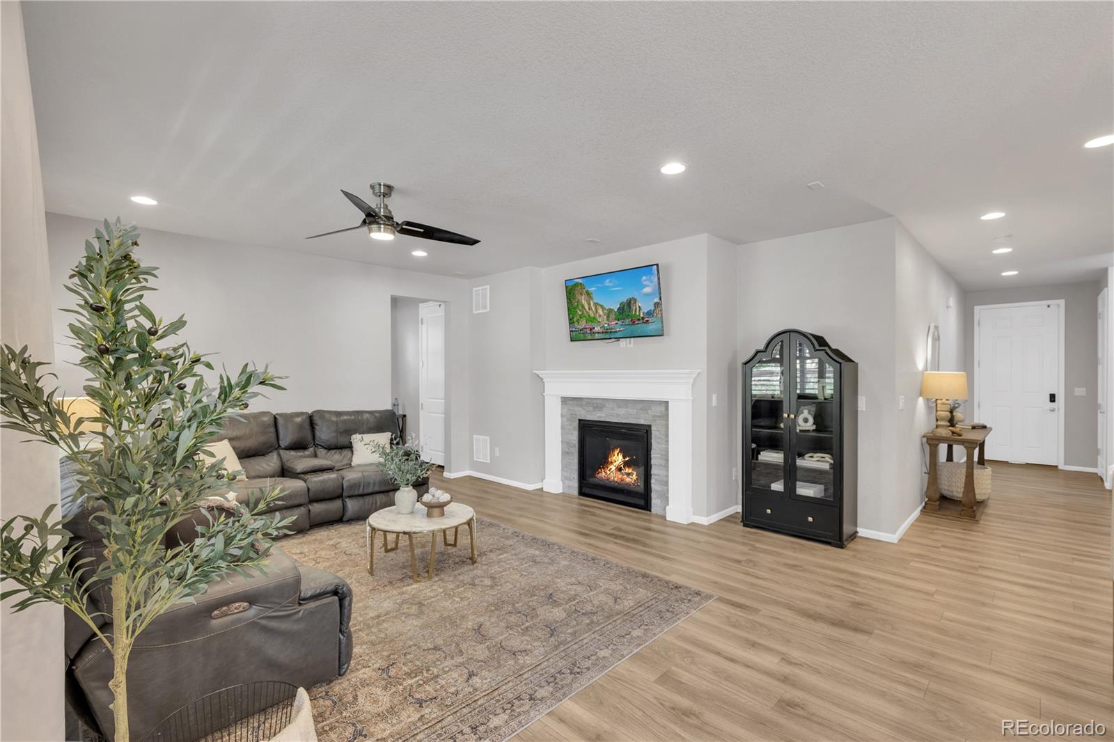 MLS Image #10 for 22629 e tufts place,aurora, Colorado