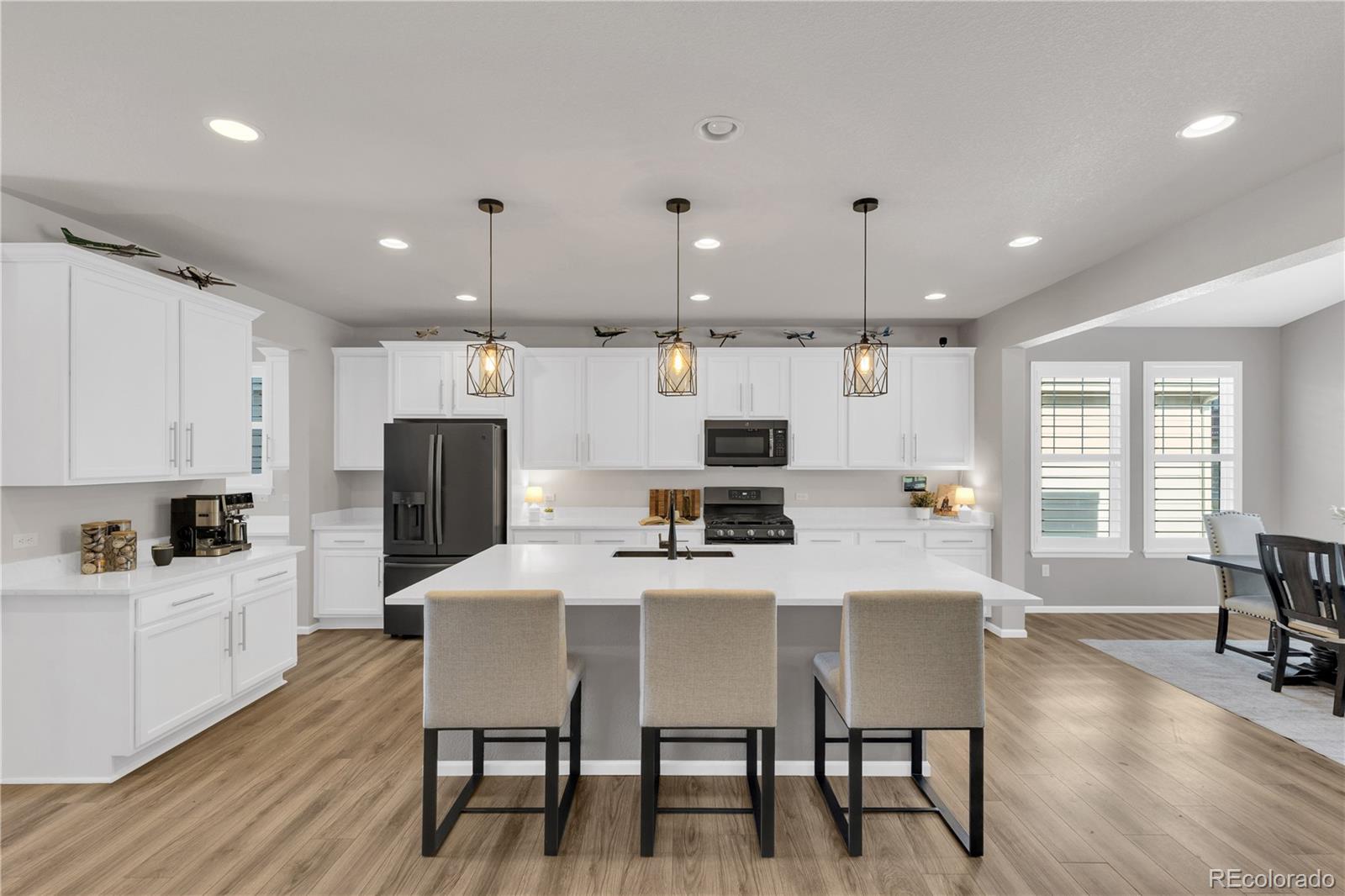 MLS Image #3 for 22629 e tufts place,aurora, Colorado
