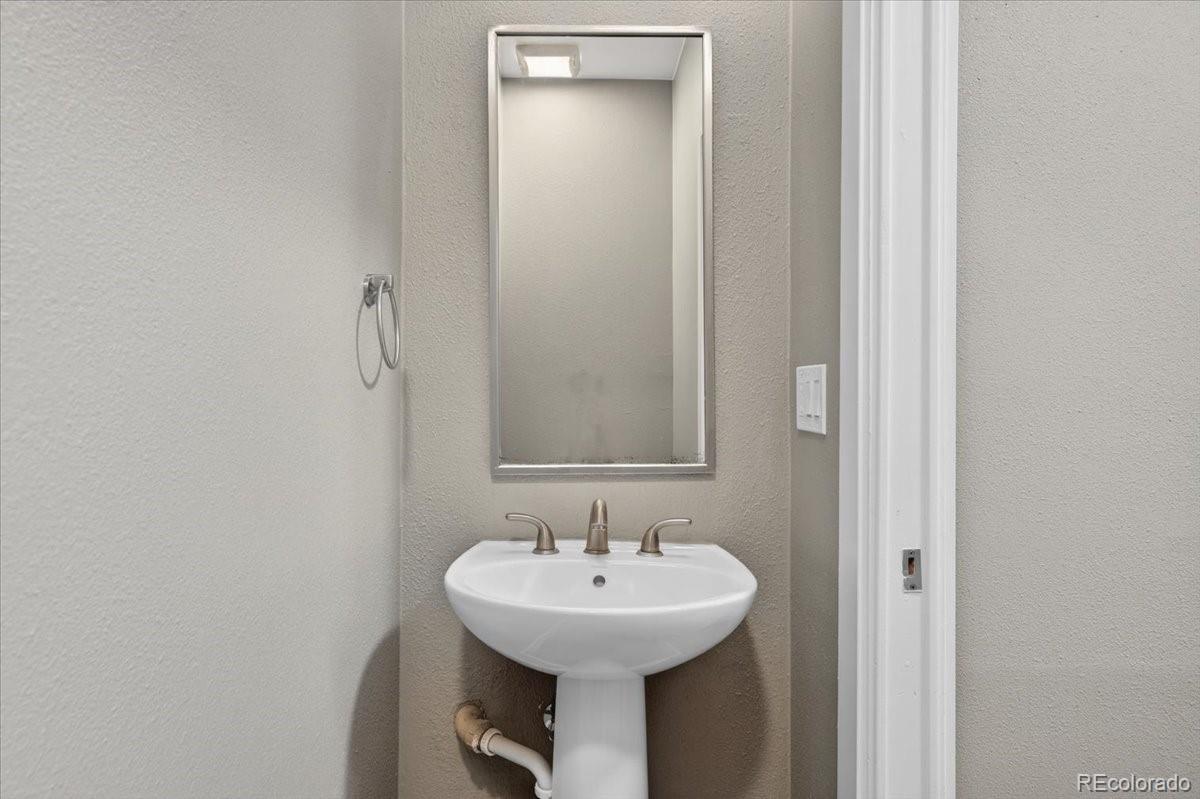 MLS Image #13 for 1729 s lee street a,lakewood, Colorado