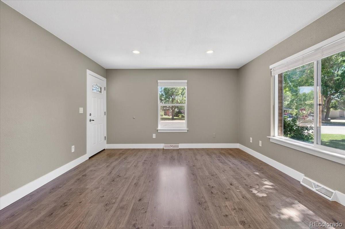 MLS Image #6 for 1729 s lee street a,lakewood, Colorado