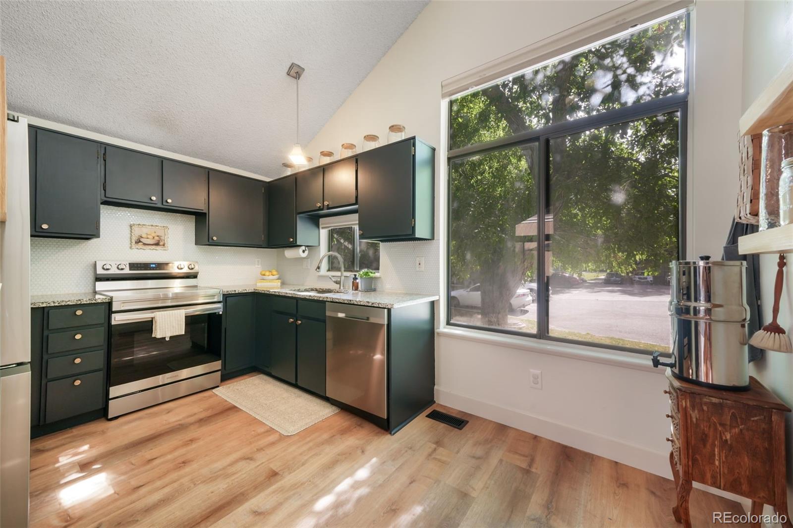 MLS Image #10 for 10229 e peakview avenue,englewood, Colorado