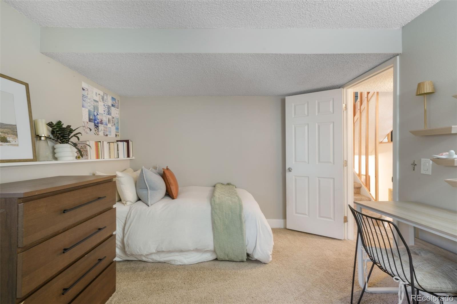 MLS Image #26 for 10229 e peakview avenue,englewood, Colorado