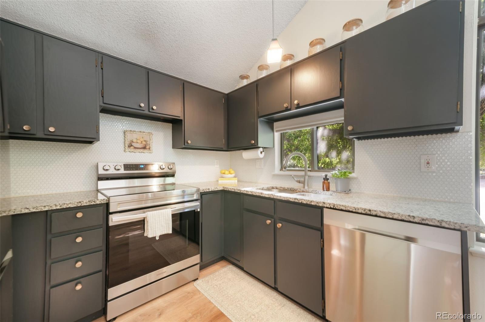 MLS Image #8 for 10229 e peakview avenue,englewood, Colorado