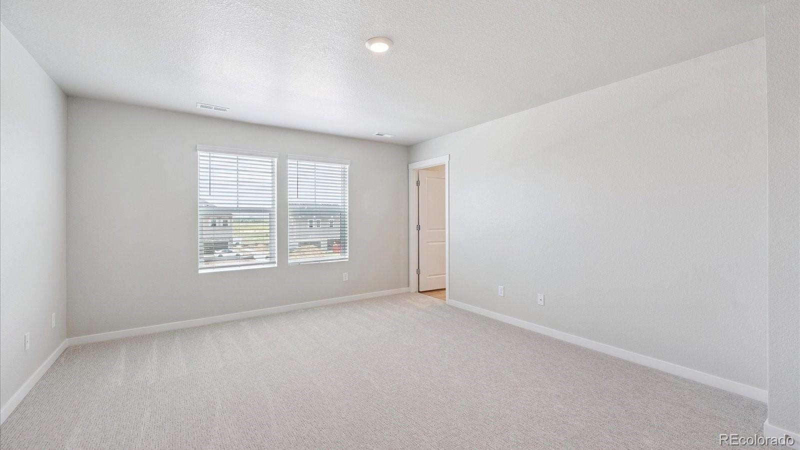 MLS Image #11 for 688 n ukraine street,aurora, Colorado