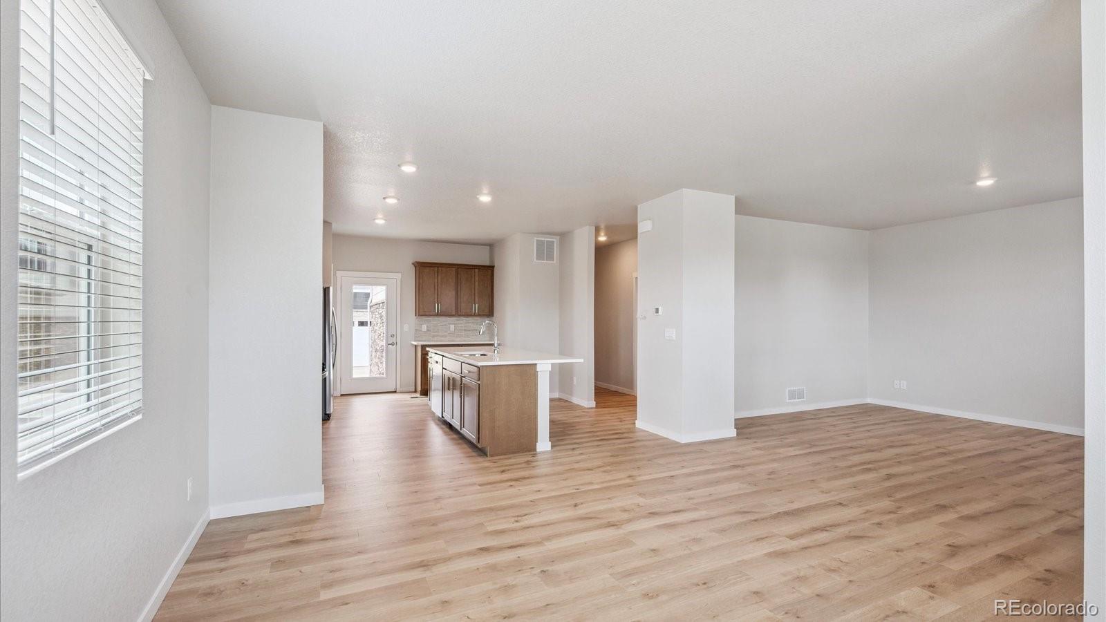 MLS Image #5 for 688 n ukraine street,aurora, Colorado