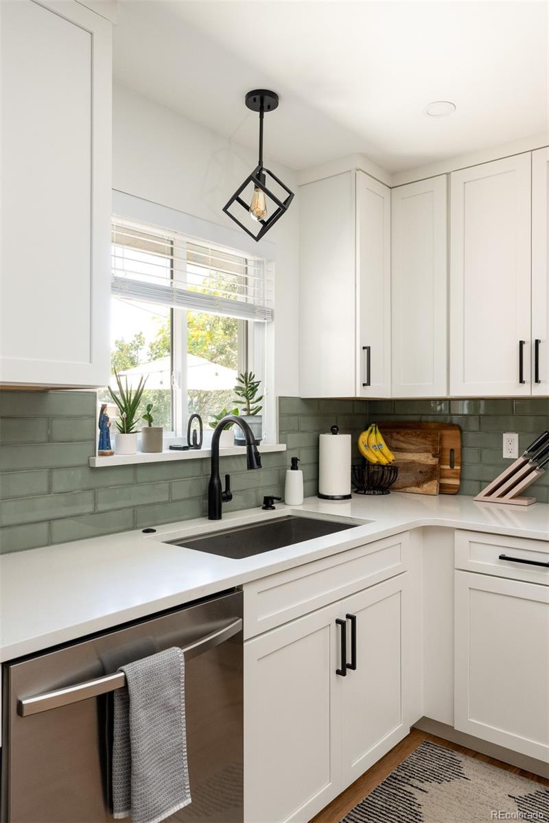 MLS Image #18 for 11056 w 62nd avenue,arvada, Colorado