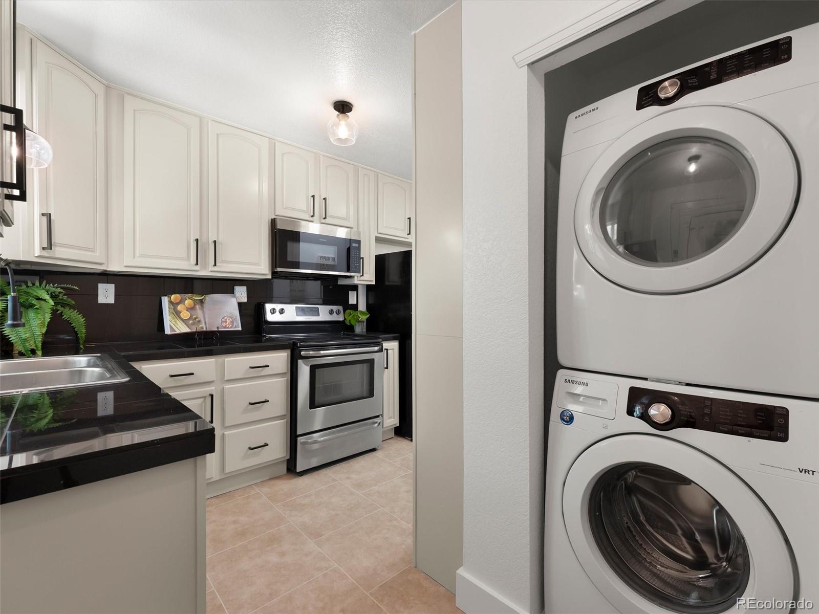 MLS Image #10 for 1220  ulster street,denver, Colorado