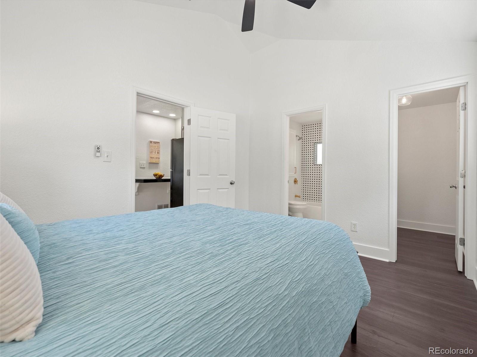 MLS Image #14 for 1220  ulster street,denver, Colorado