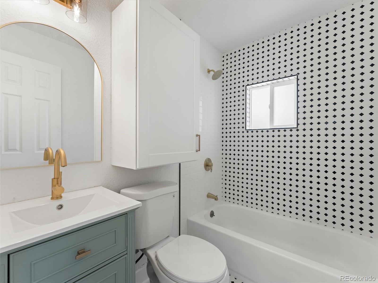 MLS Image #16 for 1220  ulster street,denver, Colorado
