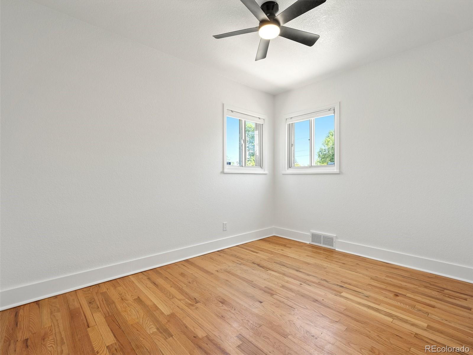 MLS Image #20 for 1220  ulster street,denver, Colorado