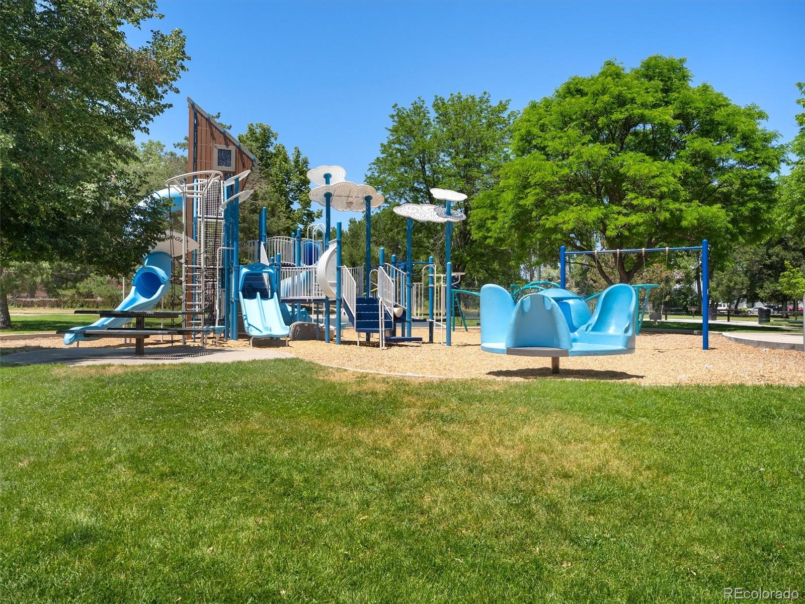 MLS Image #27 for 1220  ulster street,denver, Colorado