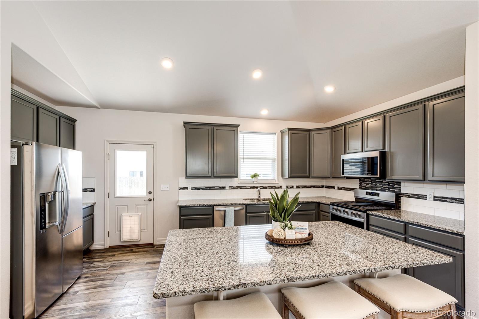 MLS Image #6 for 56300 e 25th avenue,strasburg, Colorado