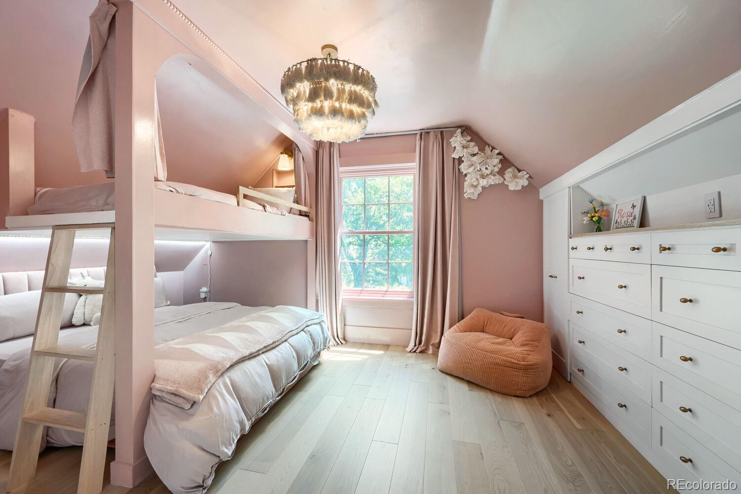 MLS Image #25 for 1617 s pennsylvania street,denver, Colorado