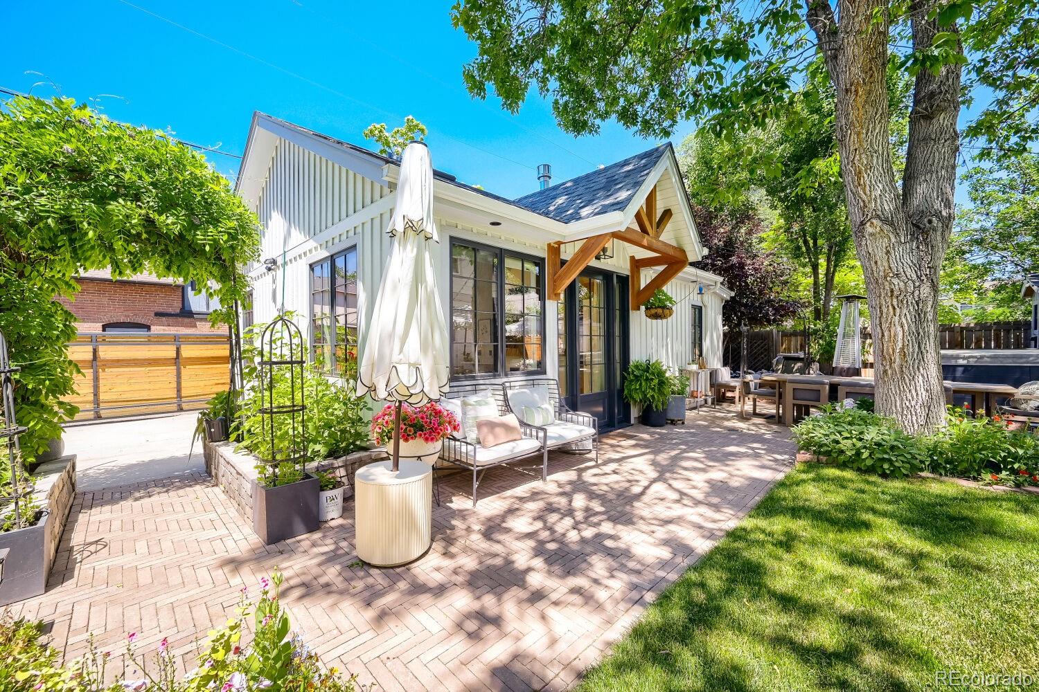 MLS Image #29 for 1617 s pennsylvania street,denver, Colorado