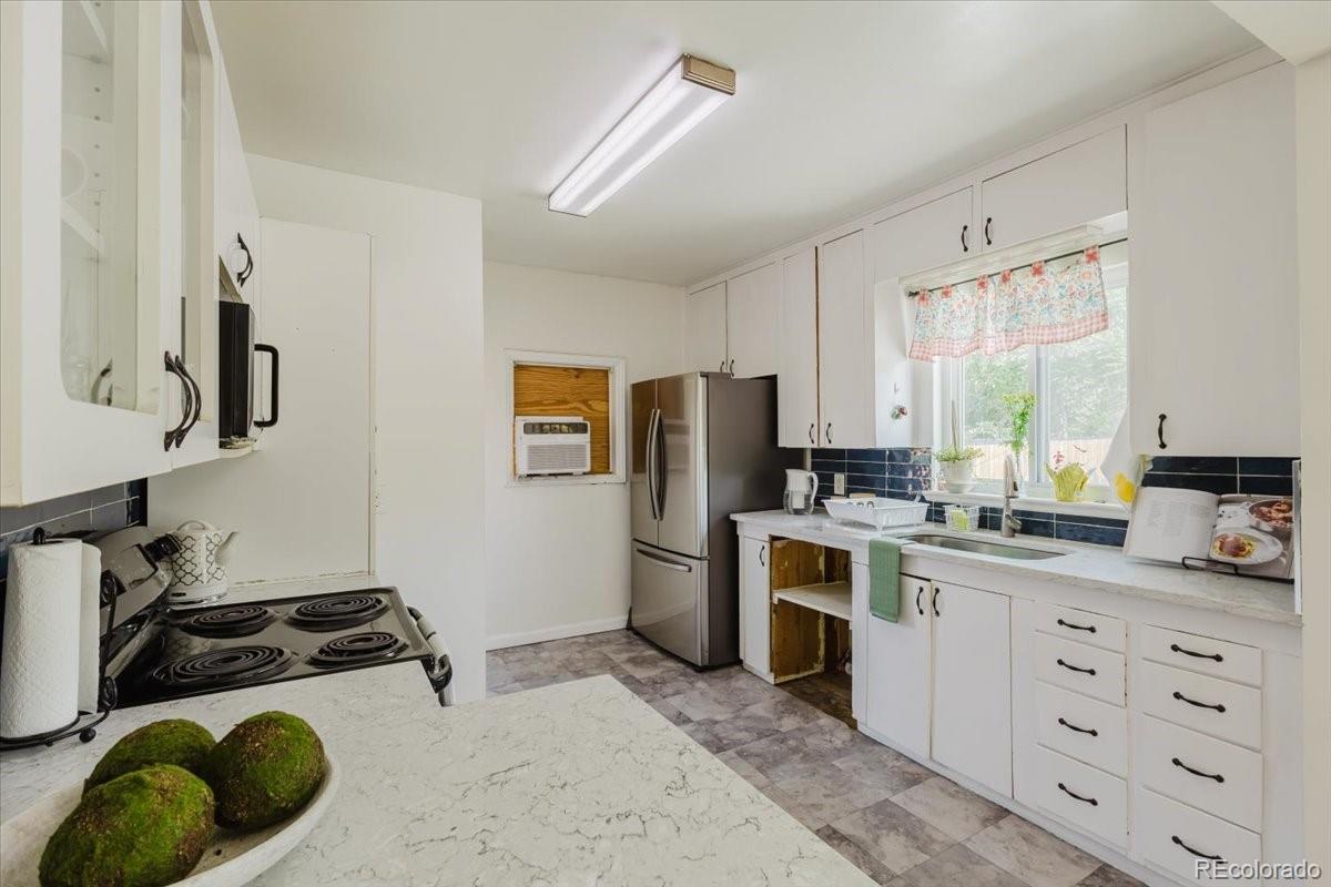 MLS Image #16 for 2196 w 56th avenue,denver, Colorado