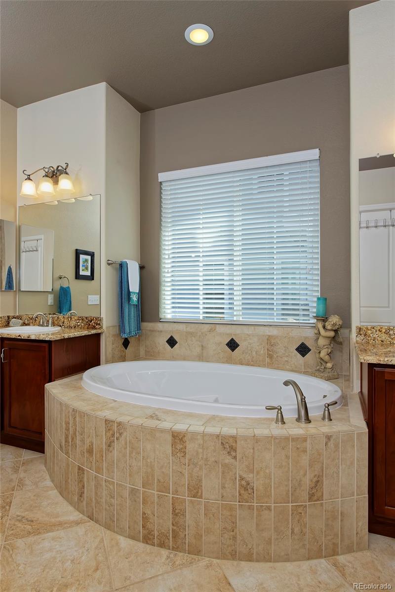 MLS Image #33 for 25526 e arbor drive,aurora, Colorado