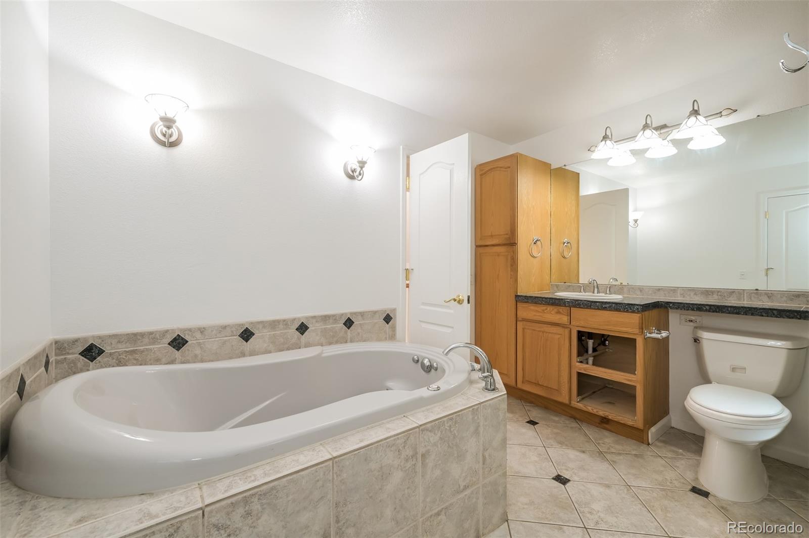MLS Image #14 for 3226 s danube street,aurora, Colorado