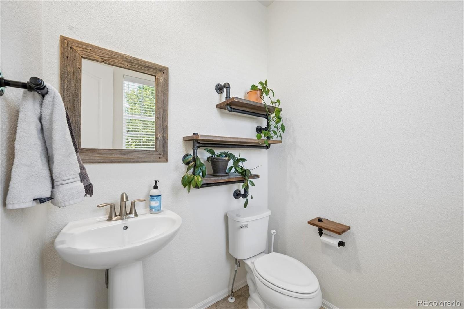 MLS Image #14 for 8509  eldora way,arvada, Colorado