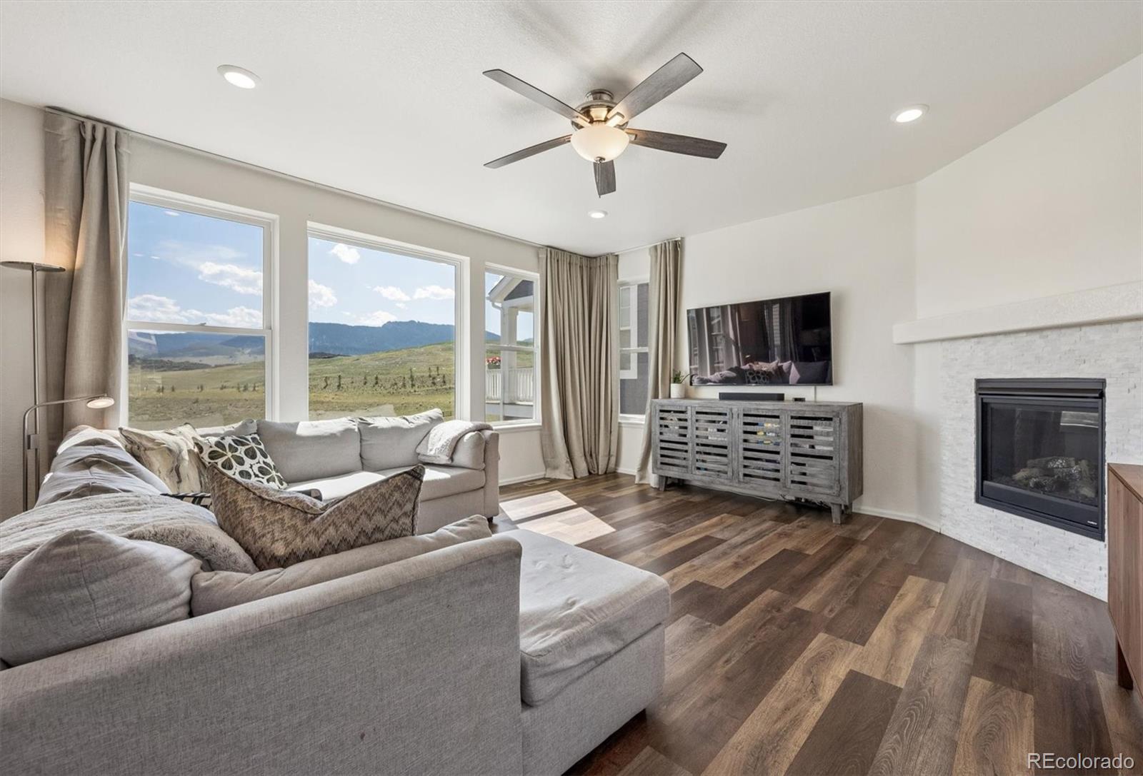 MLS Image #5 for 8509  eldora way,arvada, Colorado