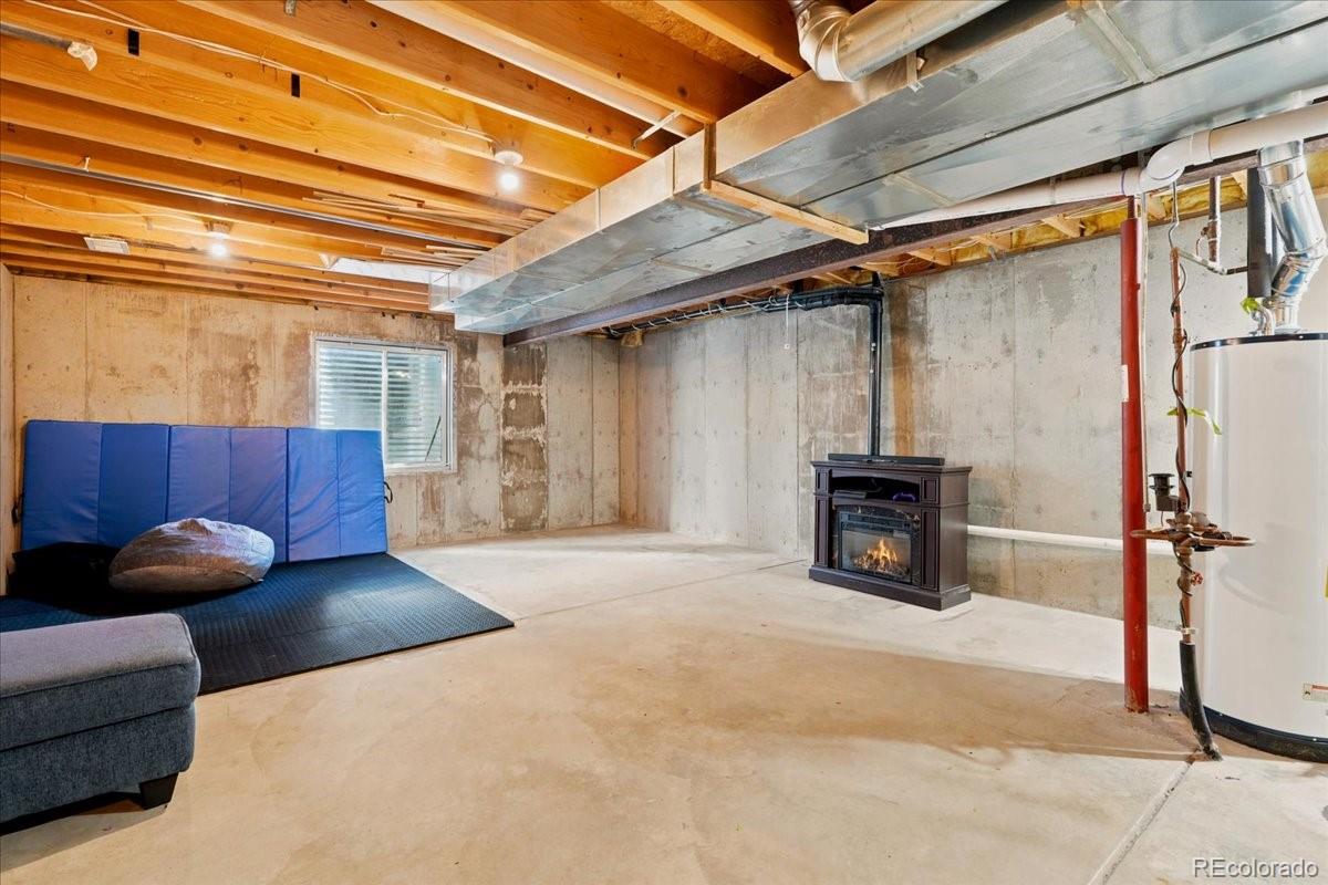 MLS Image #30 for 1116  summit court,windsor, Colorado