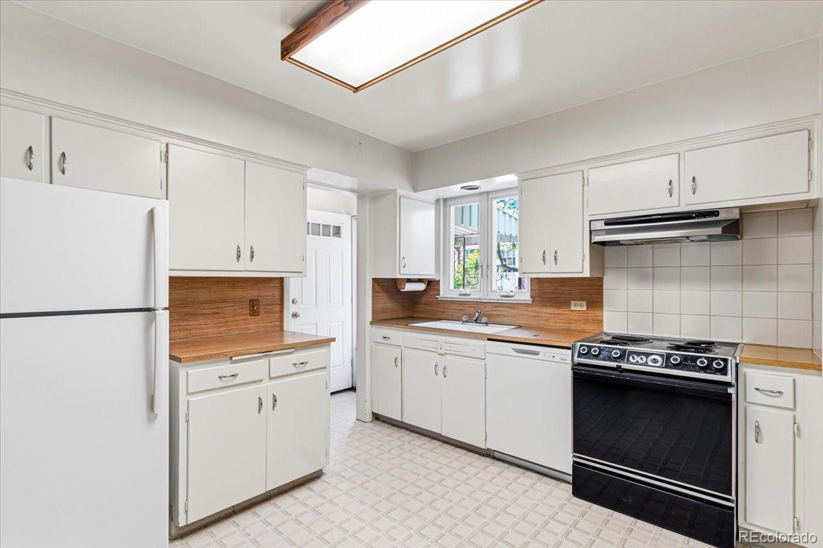 MLS Image #5 for 3250 s dexter street,denver, Colorado