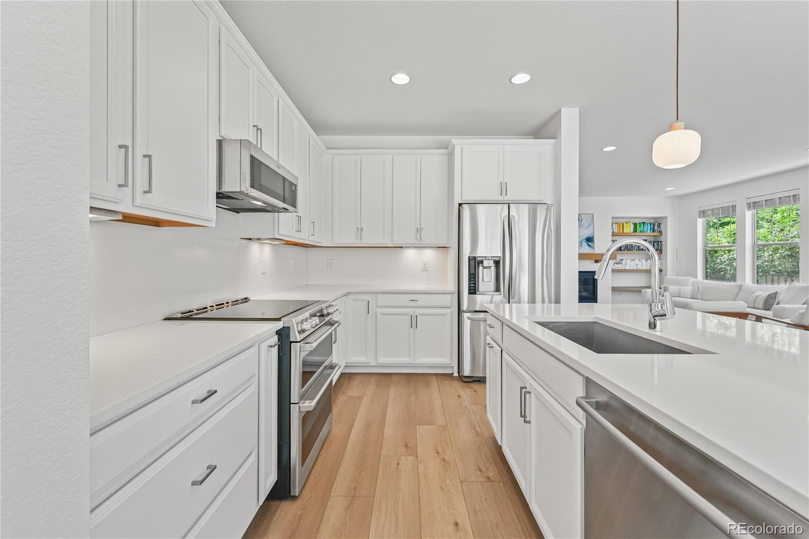 MLS Image #20 for 9457 e 52nd avenue,denver, Colorado