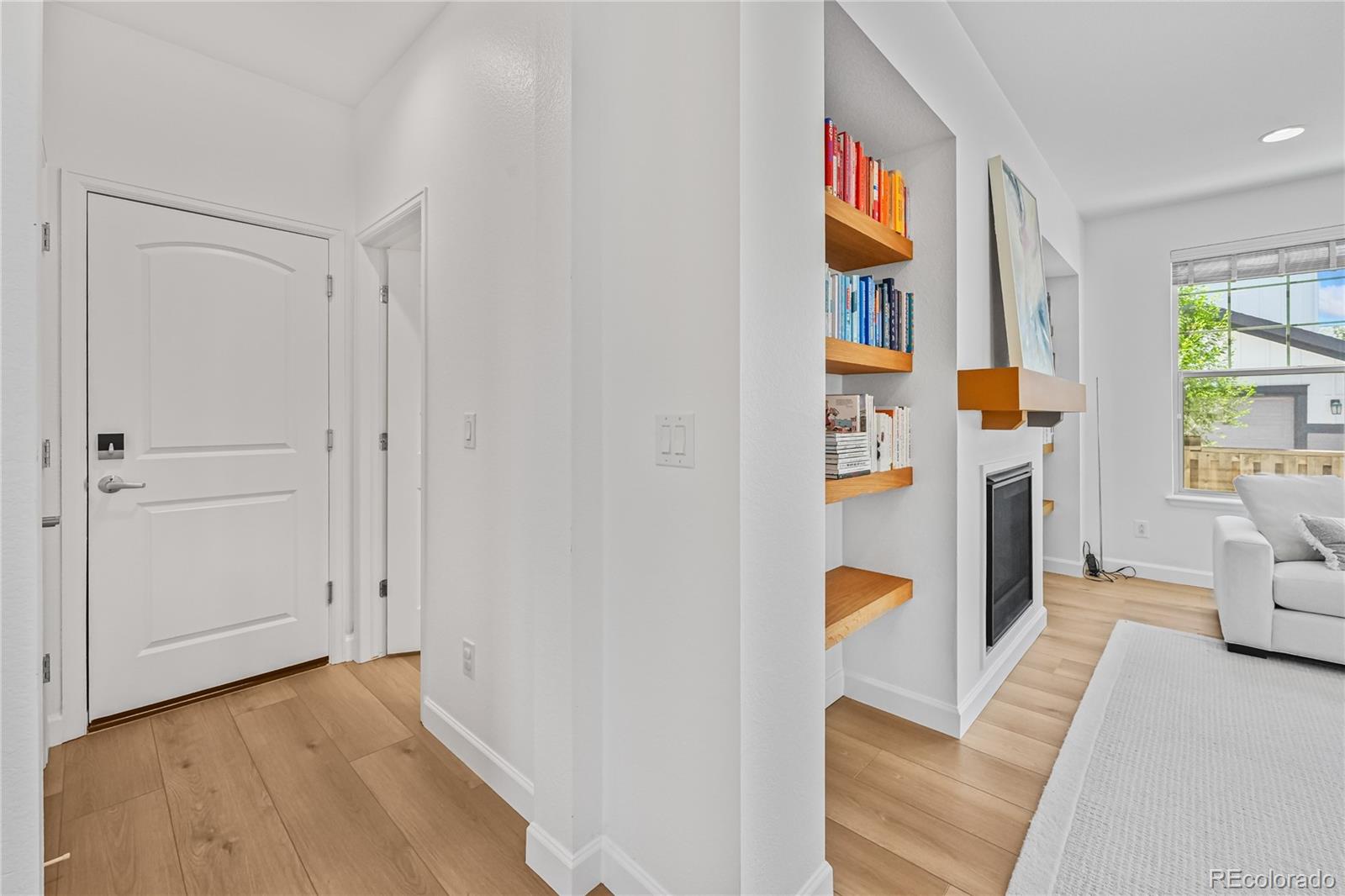 MLS Image #24 for 9457 e 52nd avenue,denver, Colorado