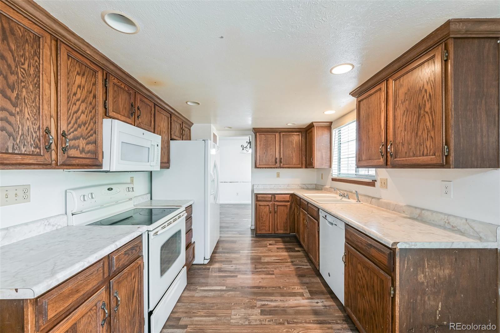 MLS Image #9 for 1140 s kittredge street,aurora, Colorado