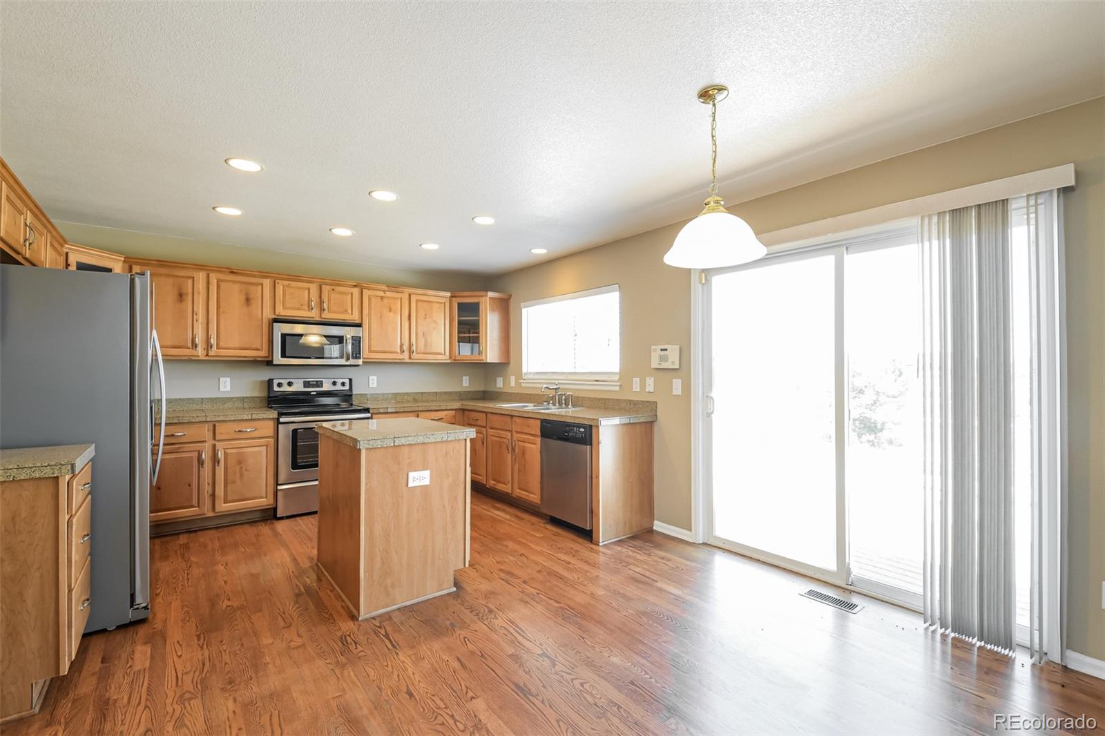 MLS Image #1 for 1148 s duquesne circle,aurora, Colorado