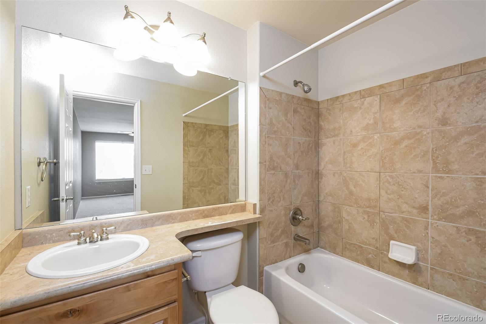 MLS Image #21 for 1148 s duquesne circle,aurora, Colorado