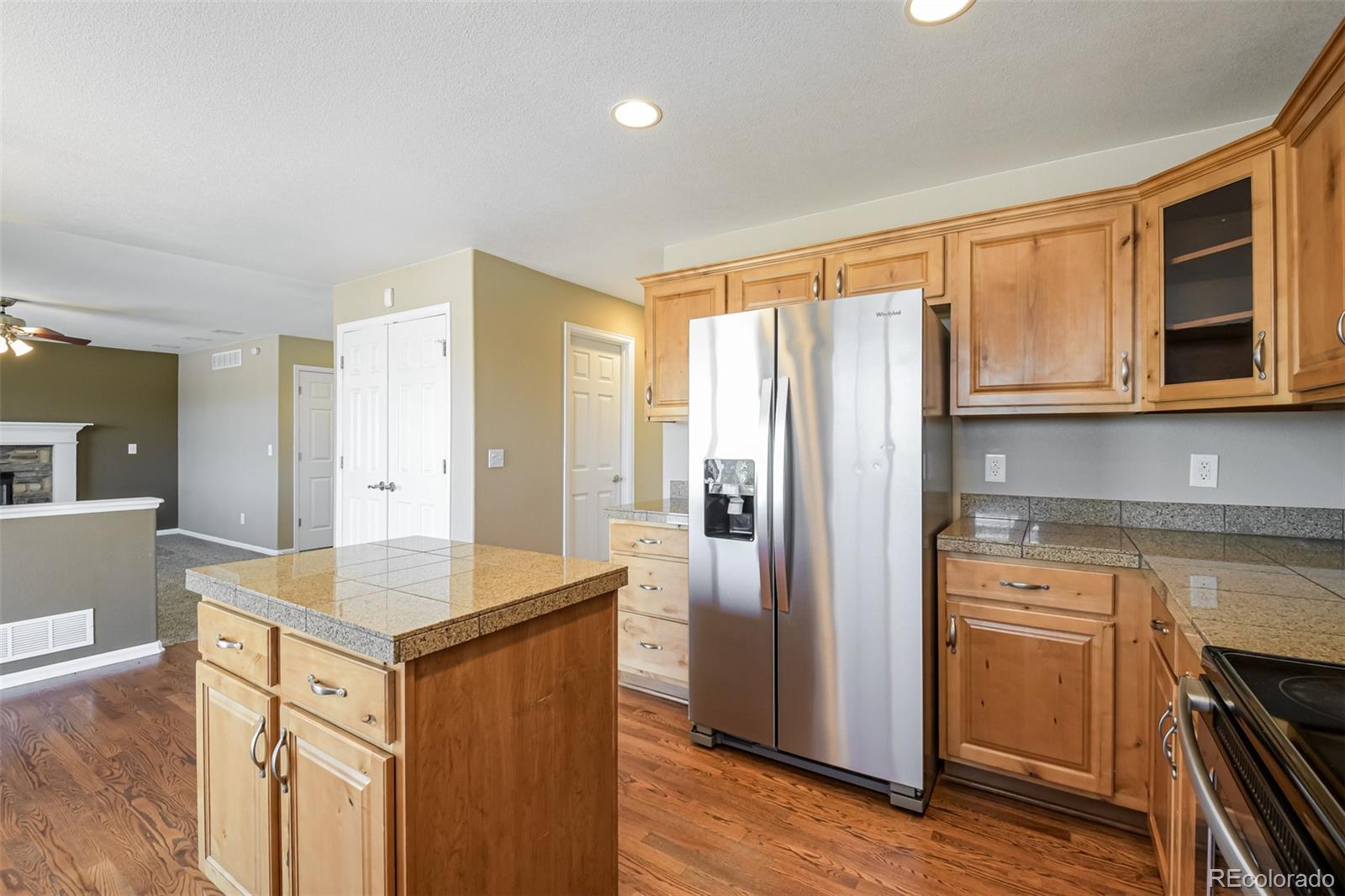 MLS Image #3 for 1148 s duquesne circle,aurora, Colorado