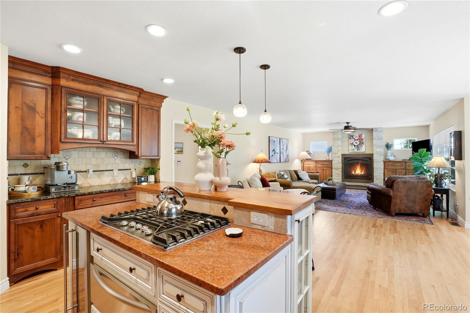 MLS Image #12 for 3338  meadow creek place,littleton, Colorado