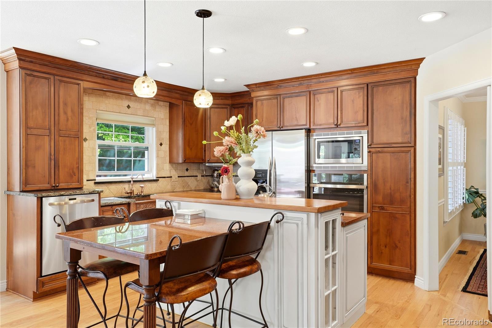 MLS Image #8 for 3338  meadow creek place,littleton, Colorado