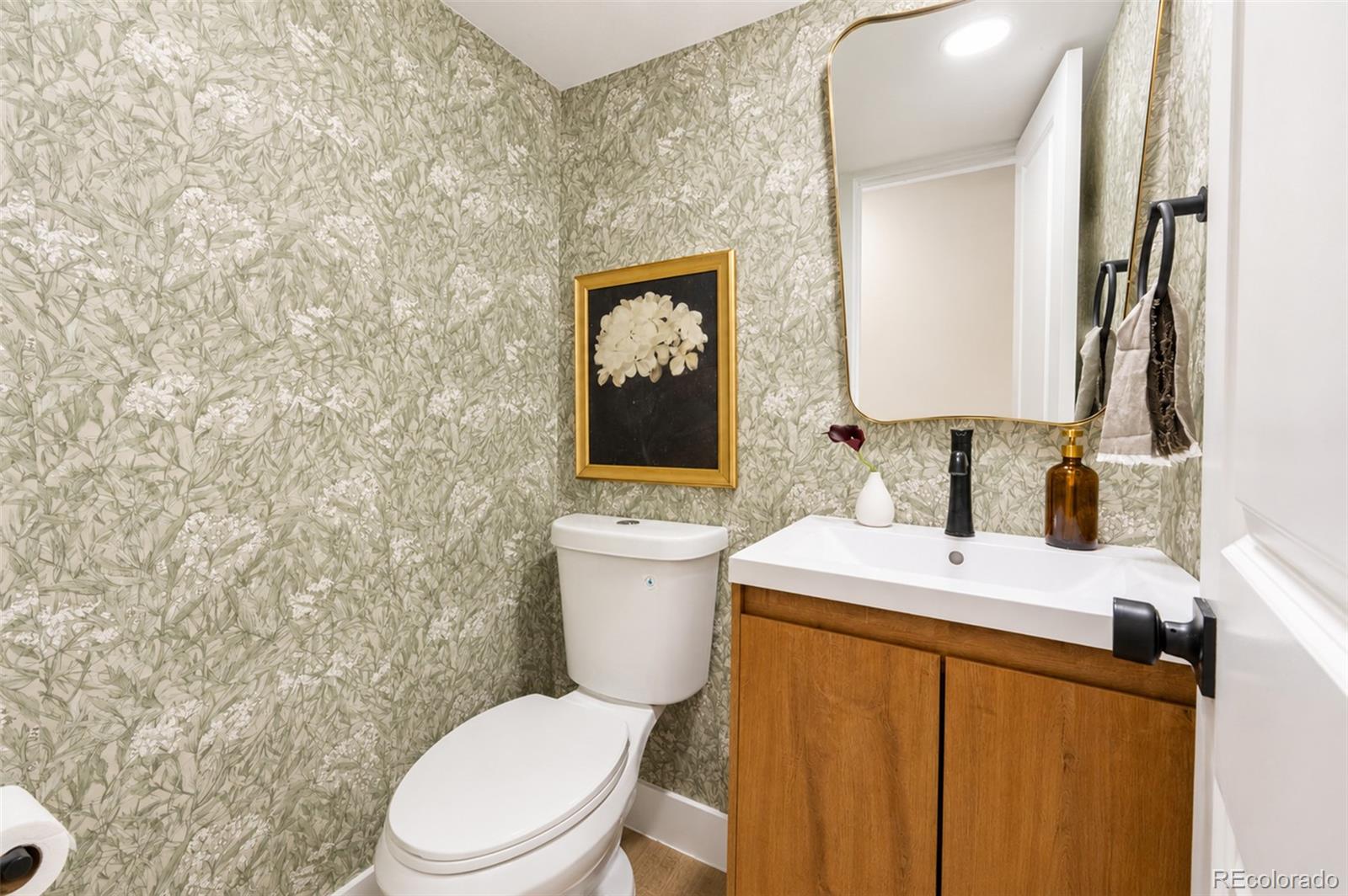 MLS Image #33 for 6586 s cherry way,centennial, Colorado