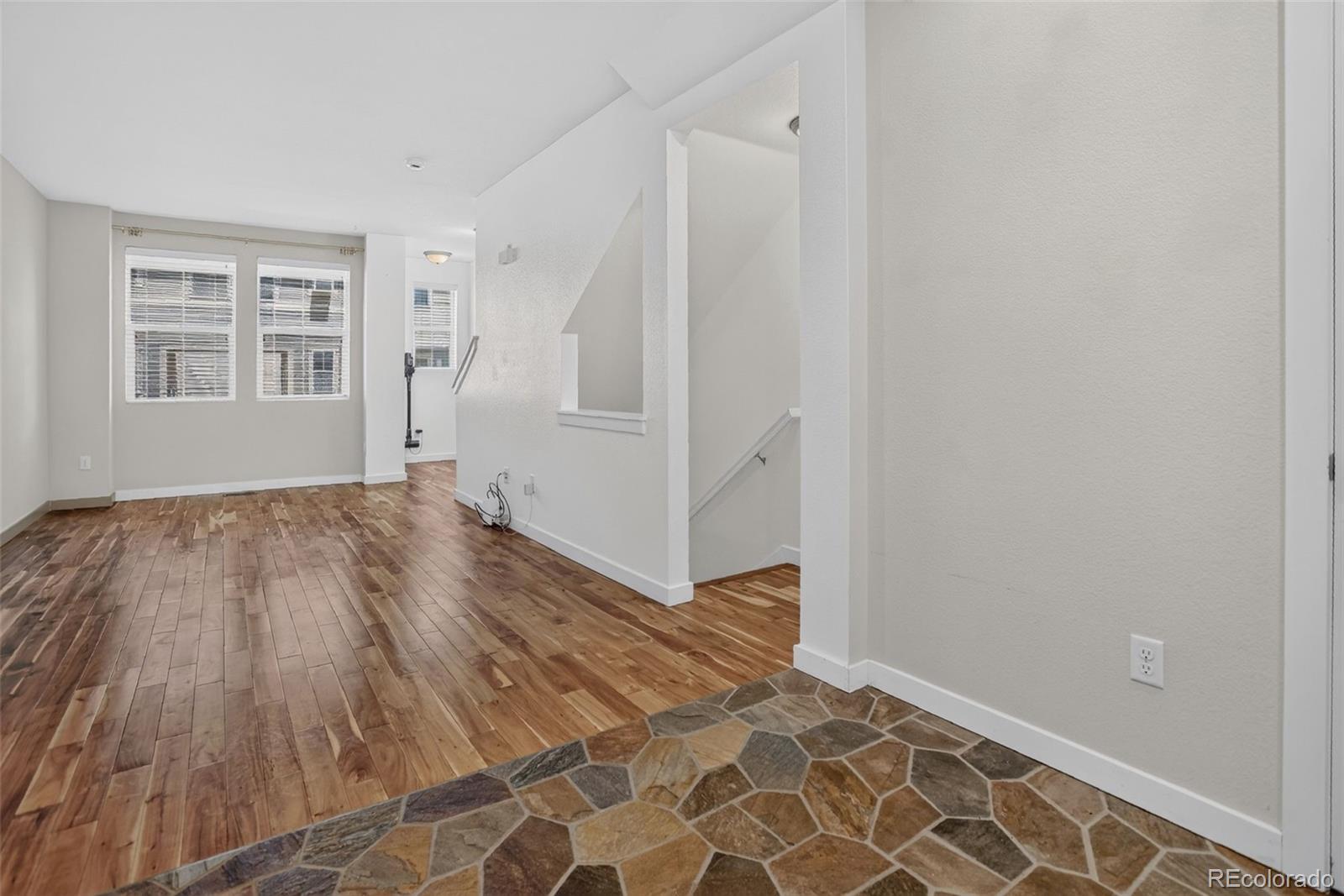 MLS Image #10 for 2861  iola street ,denver, Colorado
