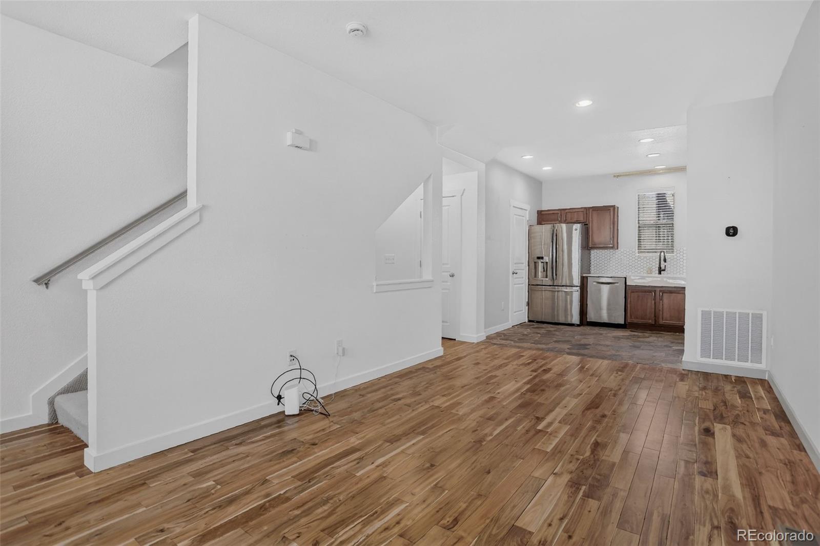 MLS Image #14 for 2861  iola street ,denver, Colorado