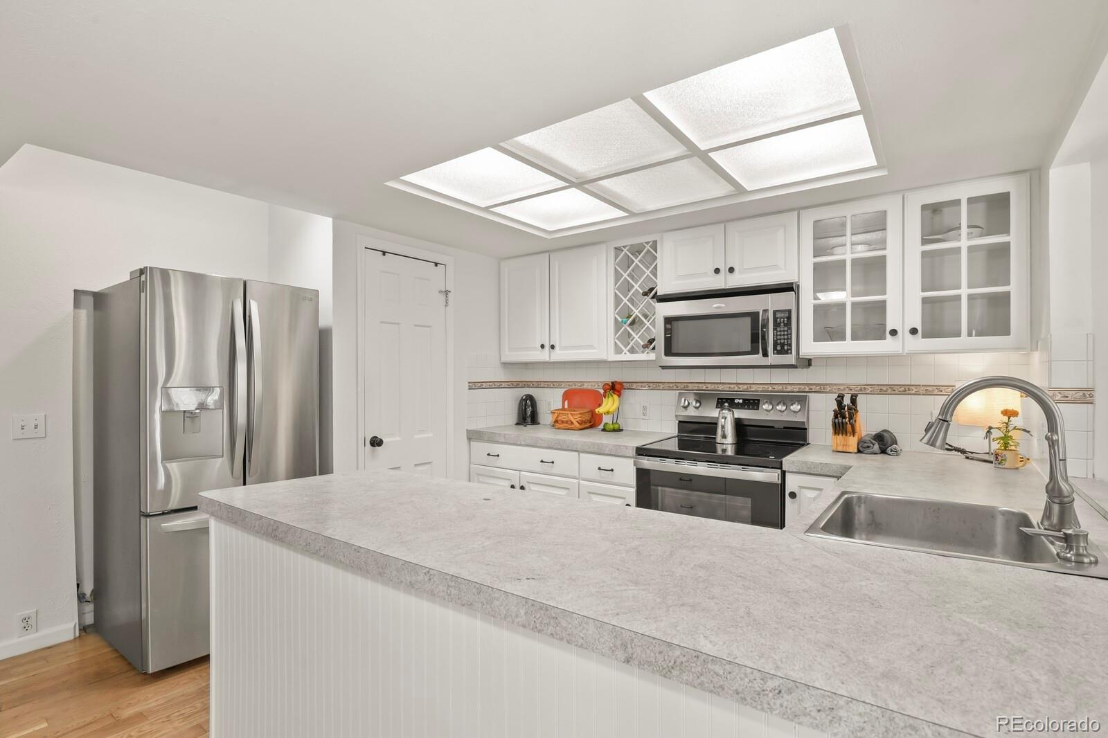 MLS Image #11 for 11581 e yale way,aurora, Colorado