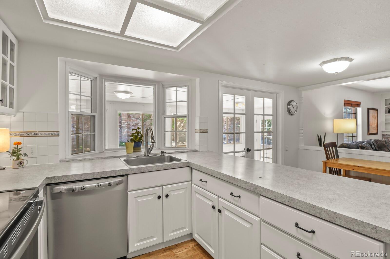 MLS Image #12 for 11581 e yale way,aurora, Colorado