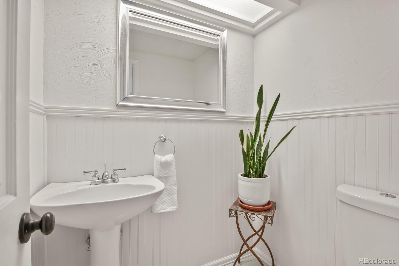 MLS Image #20 for 11581 e yale way,aurora, Colorado