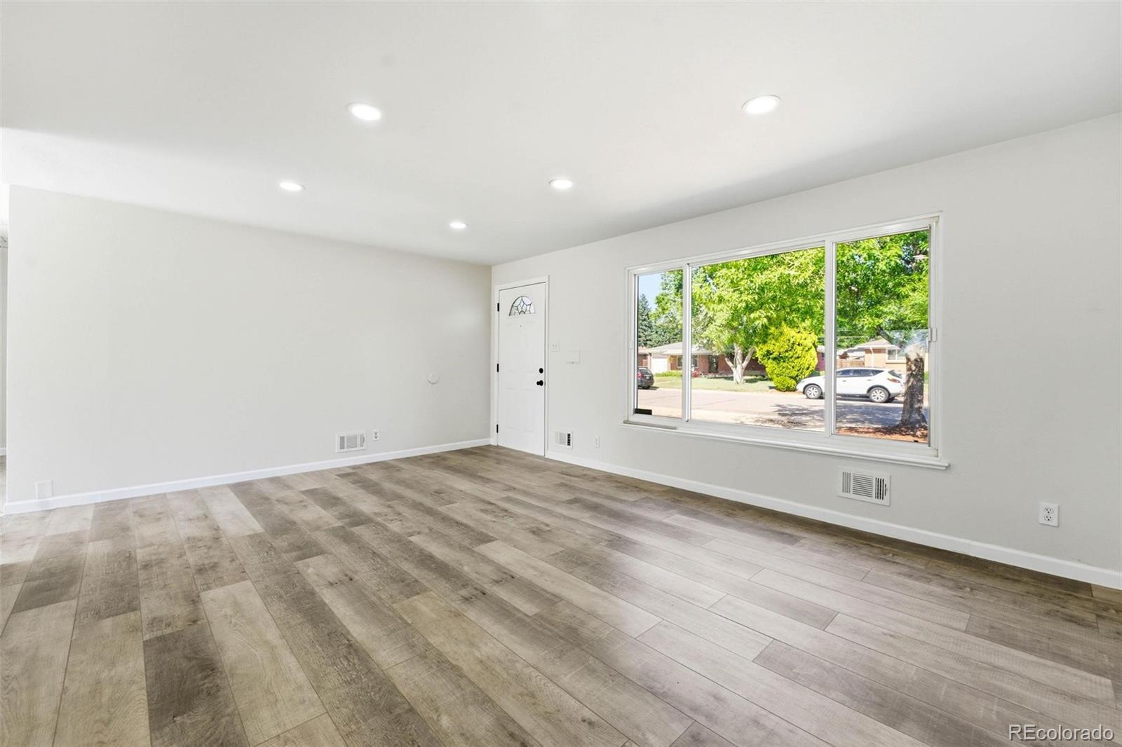 MLS Image #11 for 3137  ursula street,aurora, Colorado
