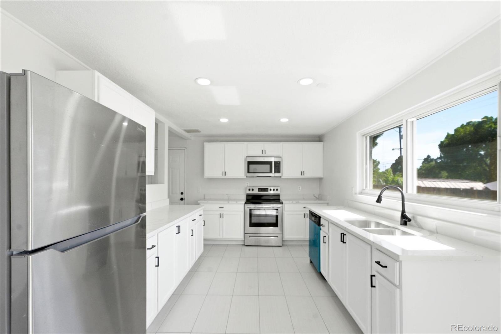 MLS Image #5 for 3137  ursula street,aurora, Colorado