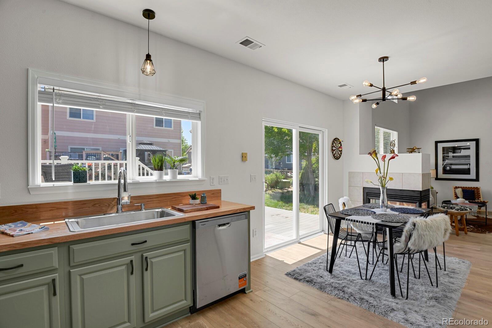 MLS Image #13 for 19650 e 59th drive,aurora, Colorado