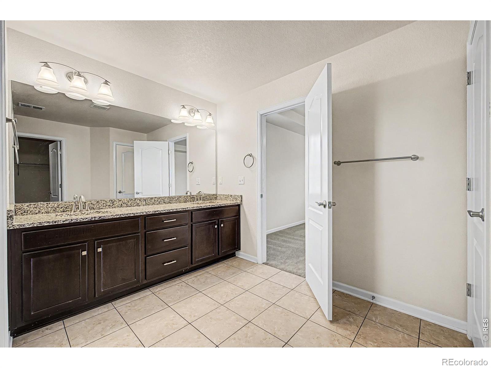 MLS Image #5 for 7926 e 125th avenue,thornton, Colorado