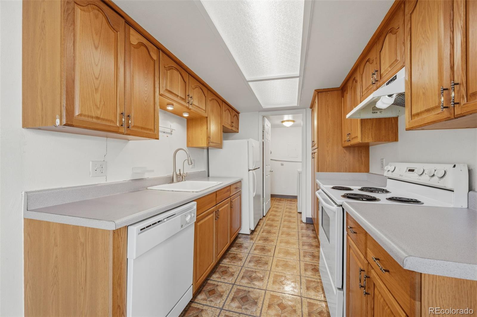 MLS Image #11 for 7914  meade street d-9,westminster, Colorado