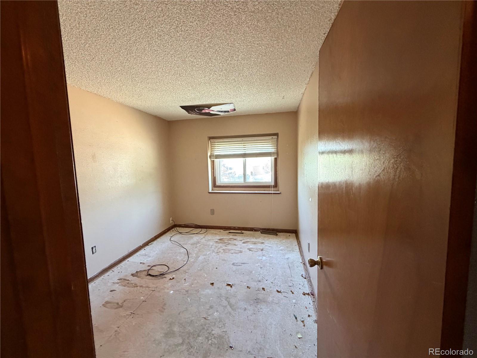 MLS Image #11 for 1674  saulsbury court,loveland, Colorado
